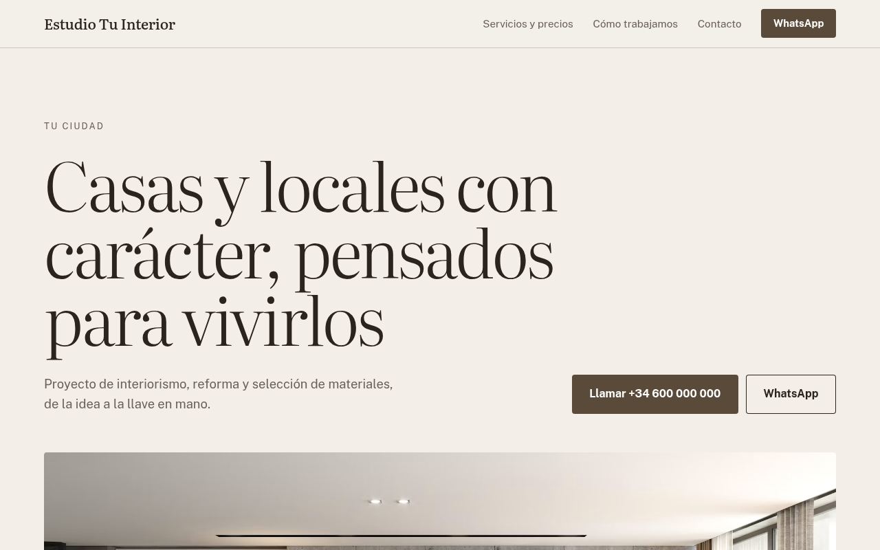Piedra — Interiorismo con materiales naturales y tono sobrio.